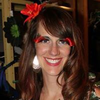 Julia Davison Photo 14