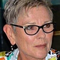 Lynda Henderson Photo 9
