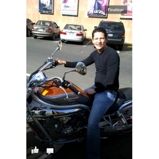 Roger Rivas Photo 23