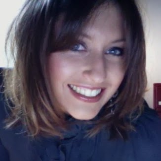 Emily Salisbury Photo 28