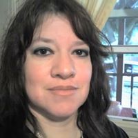 Linda Alaniz Photo 31