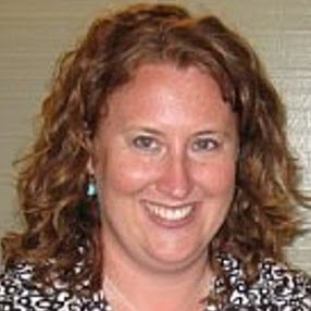 Jennifer Kurth Photo 20