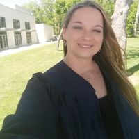 Angela Stapleton Photo 17