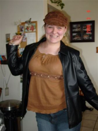 Kristi Phillips Photo 8
