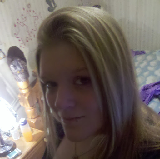 Christine Little Photo 25