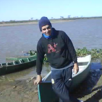 Luis Luna Photo 23