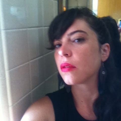 Elizabeth Flynn Photo 13