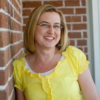 Emily Thacker Photo 20
