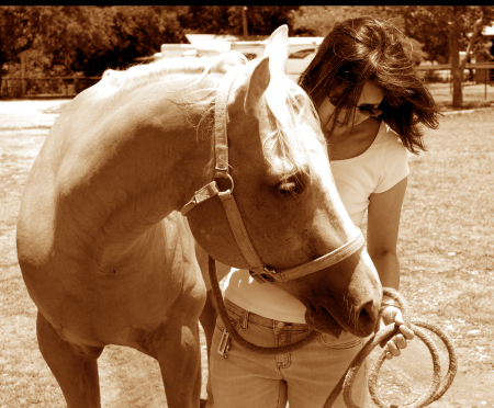 Paula Cox Photo 3
