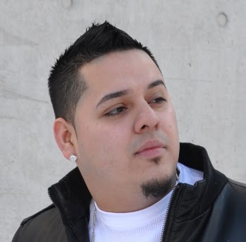 Luis Calderon Photo 34
