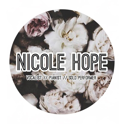 Nicole Hope Photo 36