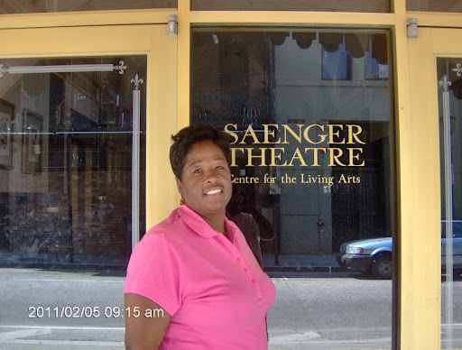 Gloria Phillips Photo 32