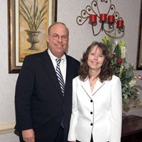 Elizabeth Carnes Photo 25