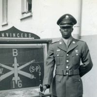 Robert Scales Photo 20