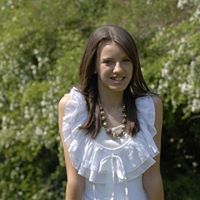 Naomi Little Photo 4