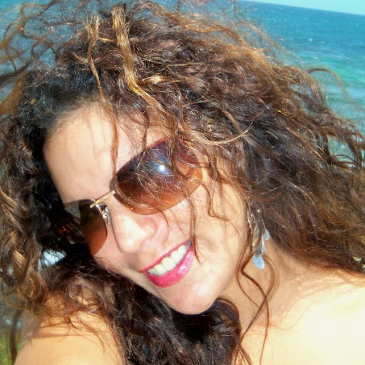 Michelle Robles Photo 21