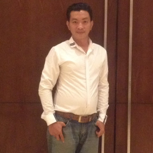 Tuyen Trinh Photo 30