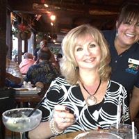 Teresa Riley Photo 32