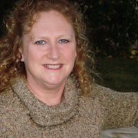 Evelyn Simmons Photo 9