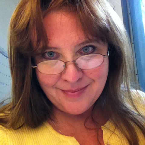 Linda Young Photo 15