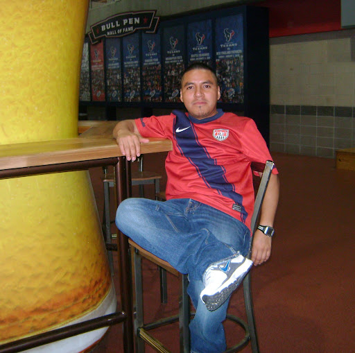 Melvin Alexander Photo 17