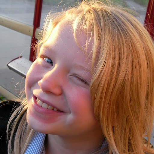 Amy Robison Photo 25
