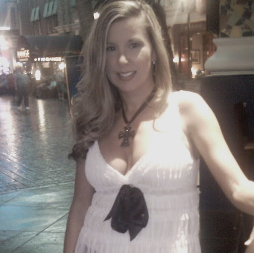 Lisa Maze Photo 32