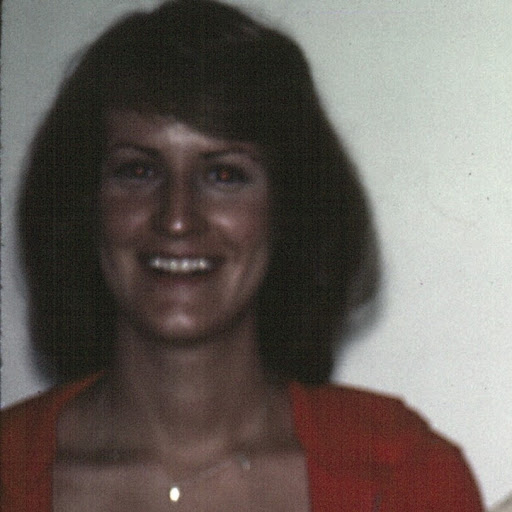 Angela Phillips Photo 17