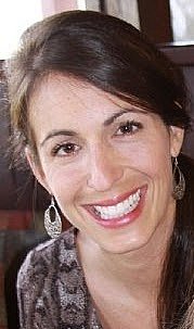 Danielle Howarth Photo 18