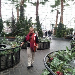 Diane Wyatt Photo 29