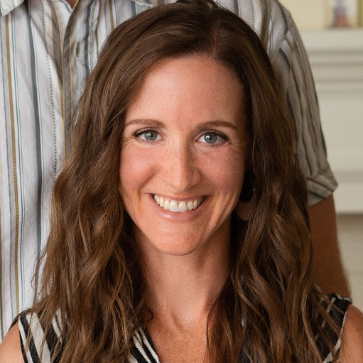 Erin Magee Photo 34
