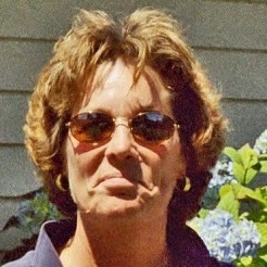 Marilyn Thompson Photo 23