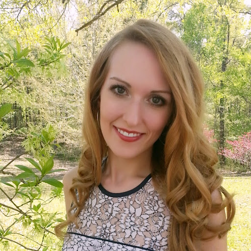 Megan Thompson Photo 28