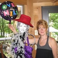Michele Skinner Photo 23
