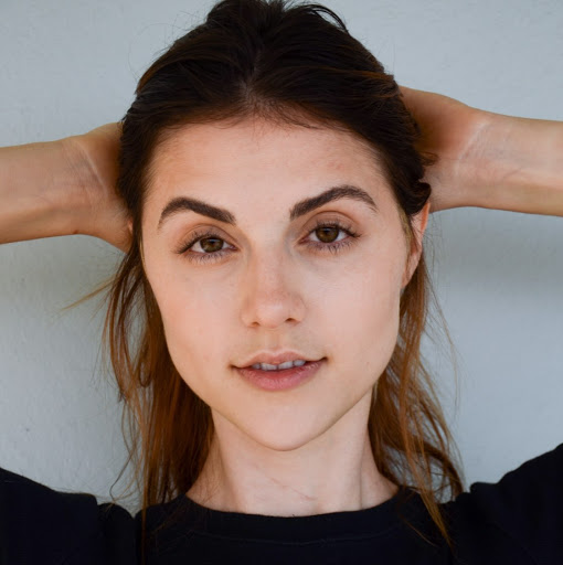 Laura Herrmann Photo 35