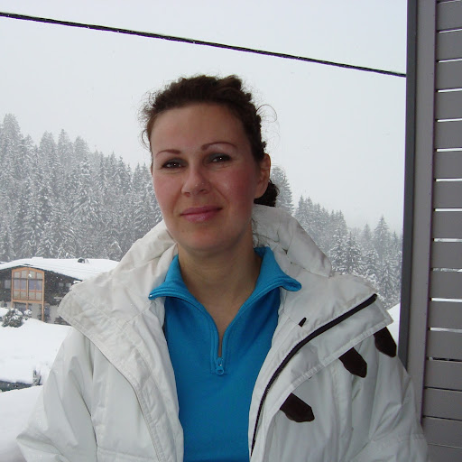 Sandra Bond Photo 12