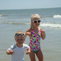 Amy Mckinley Photo 39