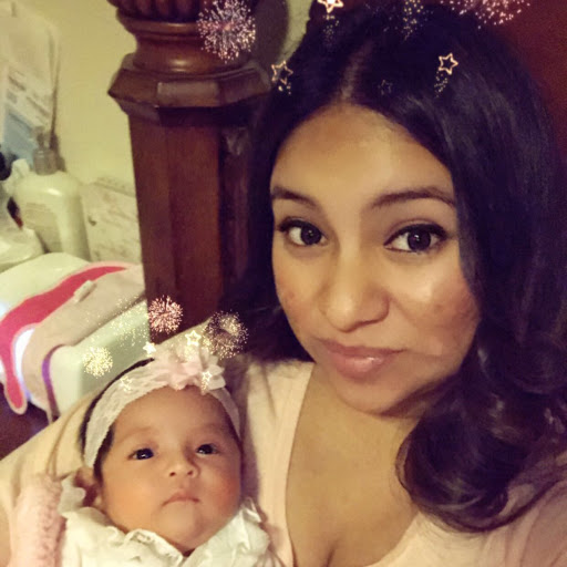 Daisy Gonzalez Photo 10