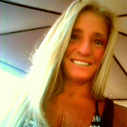 Shelly Wyatt Photo 31