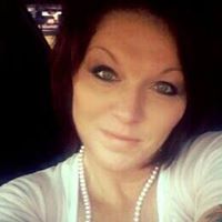 Vicki Yates Photo 15