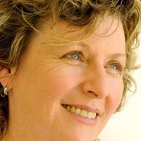 Jane Parry Photo 32