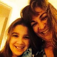 Elizabeth Coats Photo 9