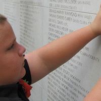 Max Graves Photo 9