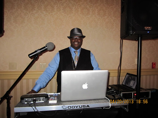 Robert Leverett Photo 24