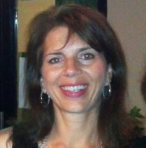 Karen Slaughter Photo 36