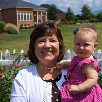 Jeanie Clark Photo 26