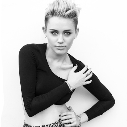 Leah Turner Photo 41