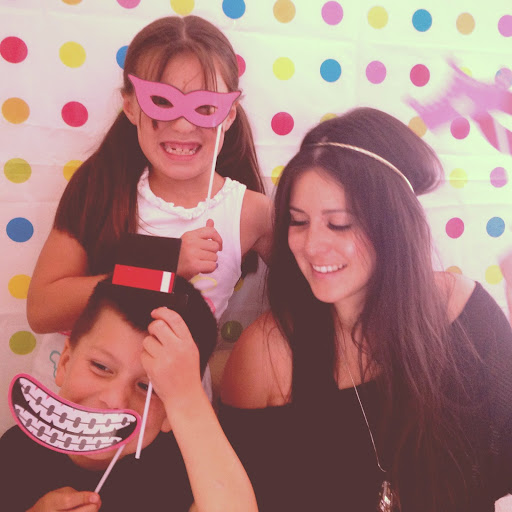 Michelle Medina Photo 30