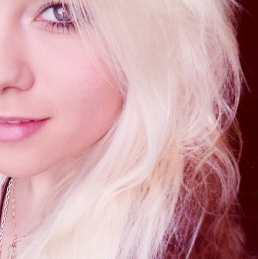 Faye Lambert Photo 33