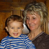 Debra Steele Photo 28